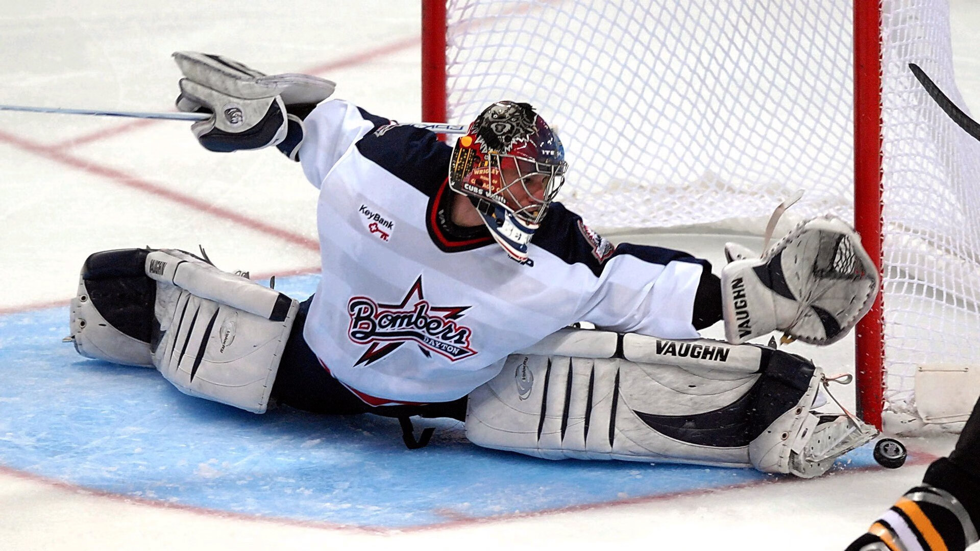 逆风翻盘，莫兰特完成自我救赎，雄鹿淘汰赛过关篮网